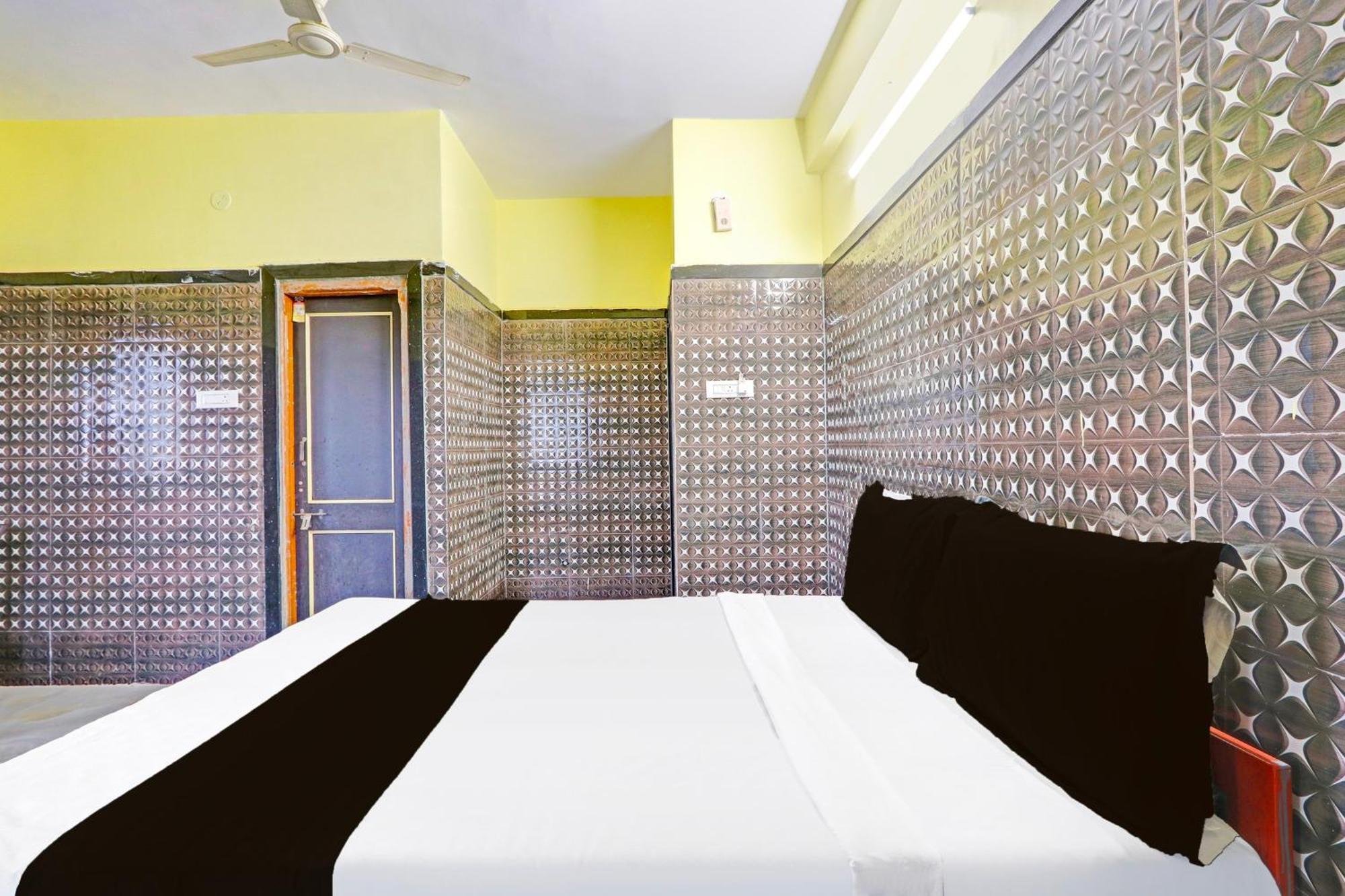 Hotel O Pankaj Hotel & Lodge Gangapur  Exterior photo